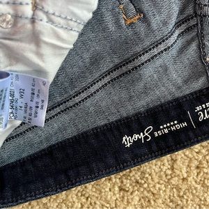 Signature, high-rise size 14 jeans shorts